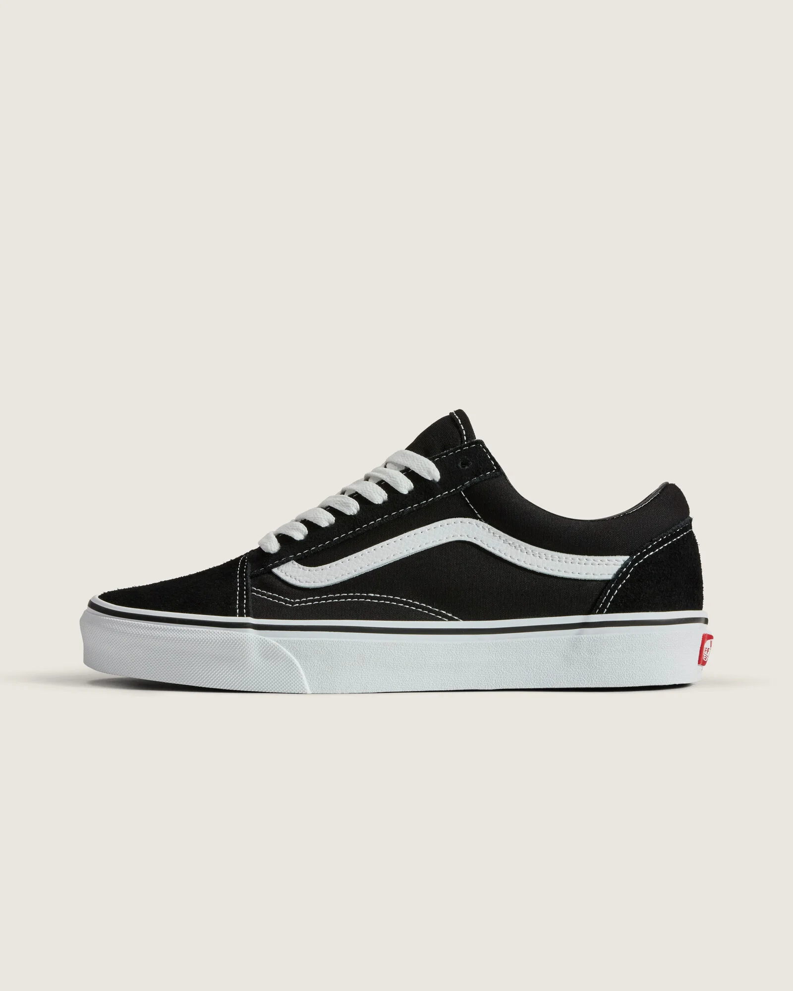 Hires-Vans-V1002001070011-01.webp