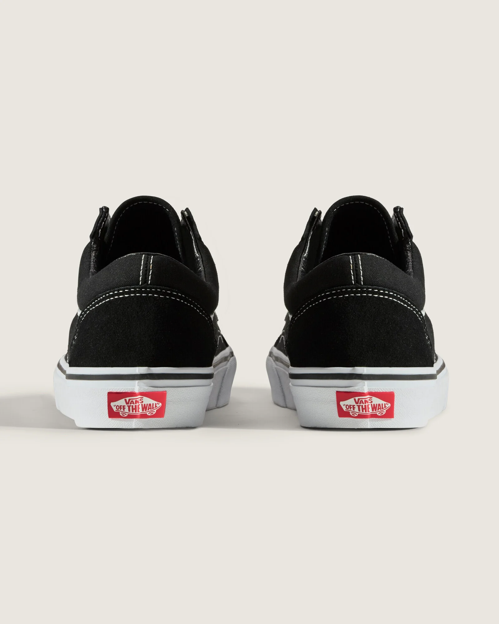 Hires-Vans-V1002001070011-04.webp