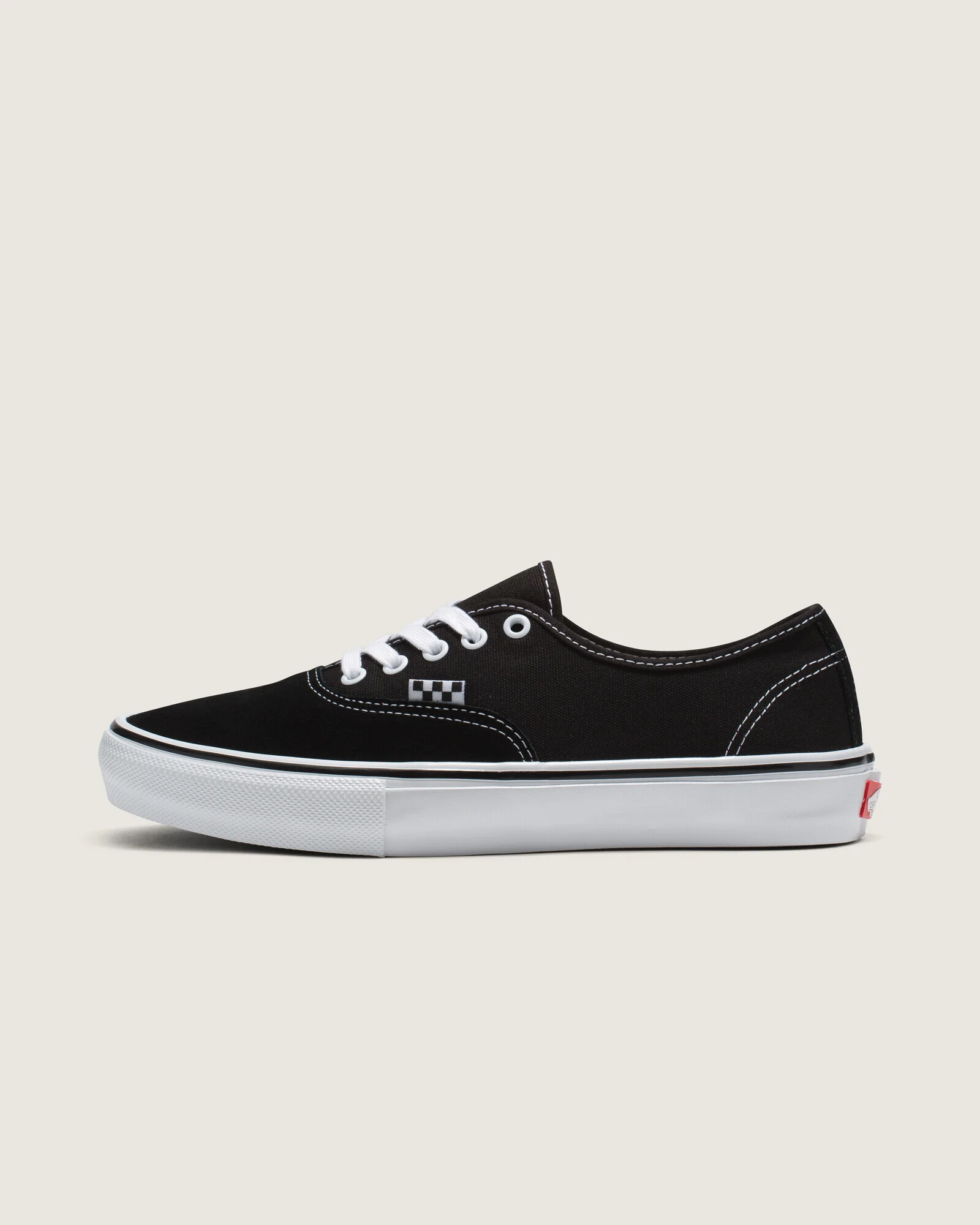 Hires-Vans-V1002900190002-01 (1)