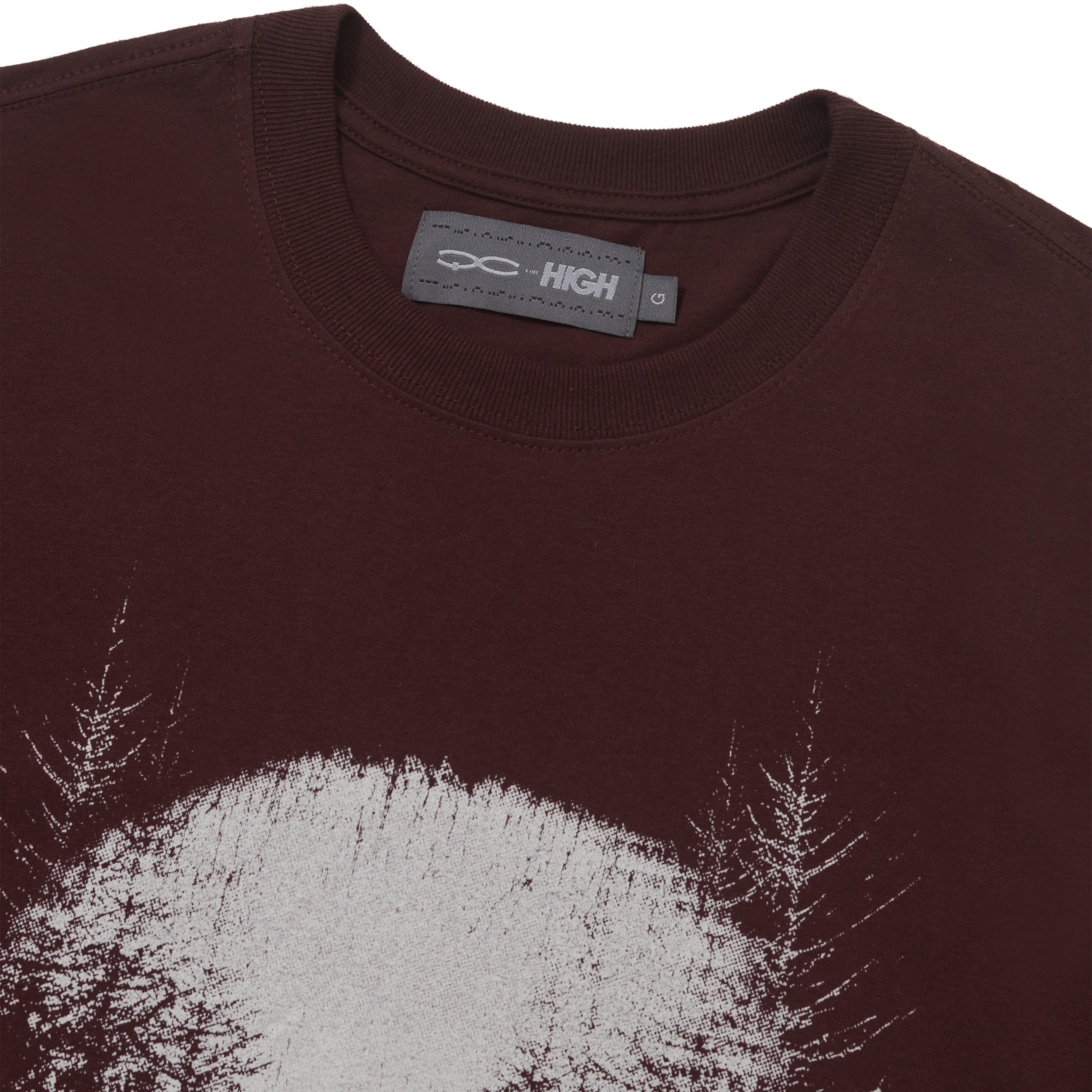 Tee_QC_HIGH_Overview_Brown_Detail.jpg