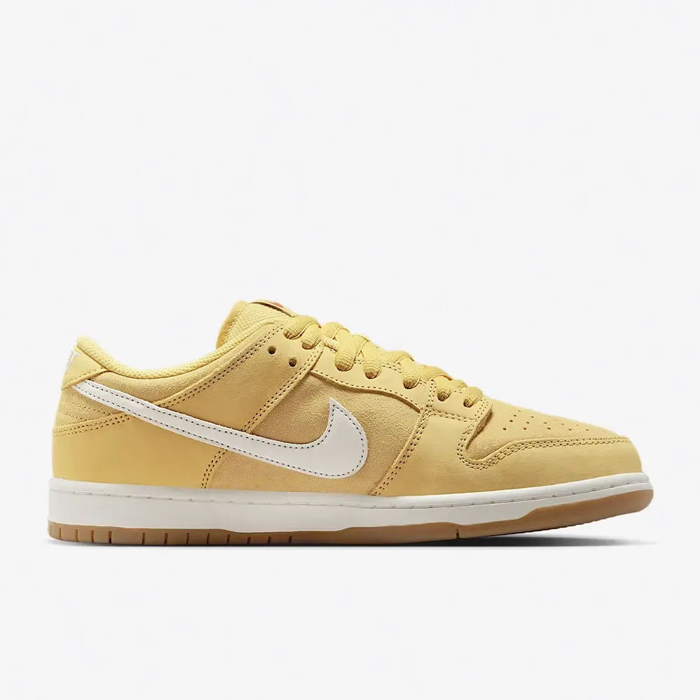 dunk low pro Saturn Gold2
