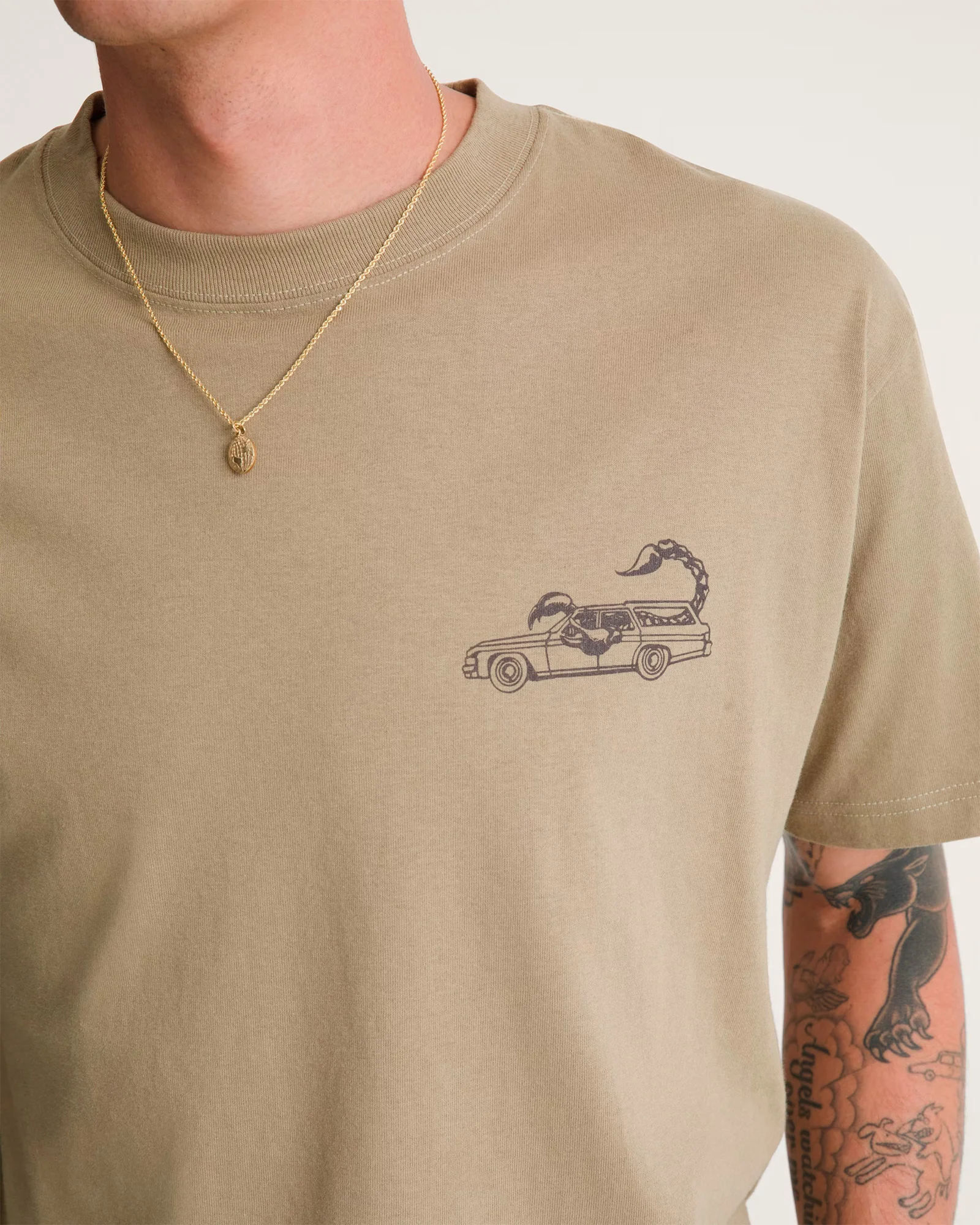 Hires-Vans-V4703103010001-04