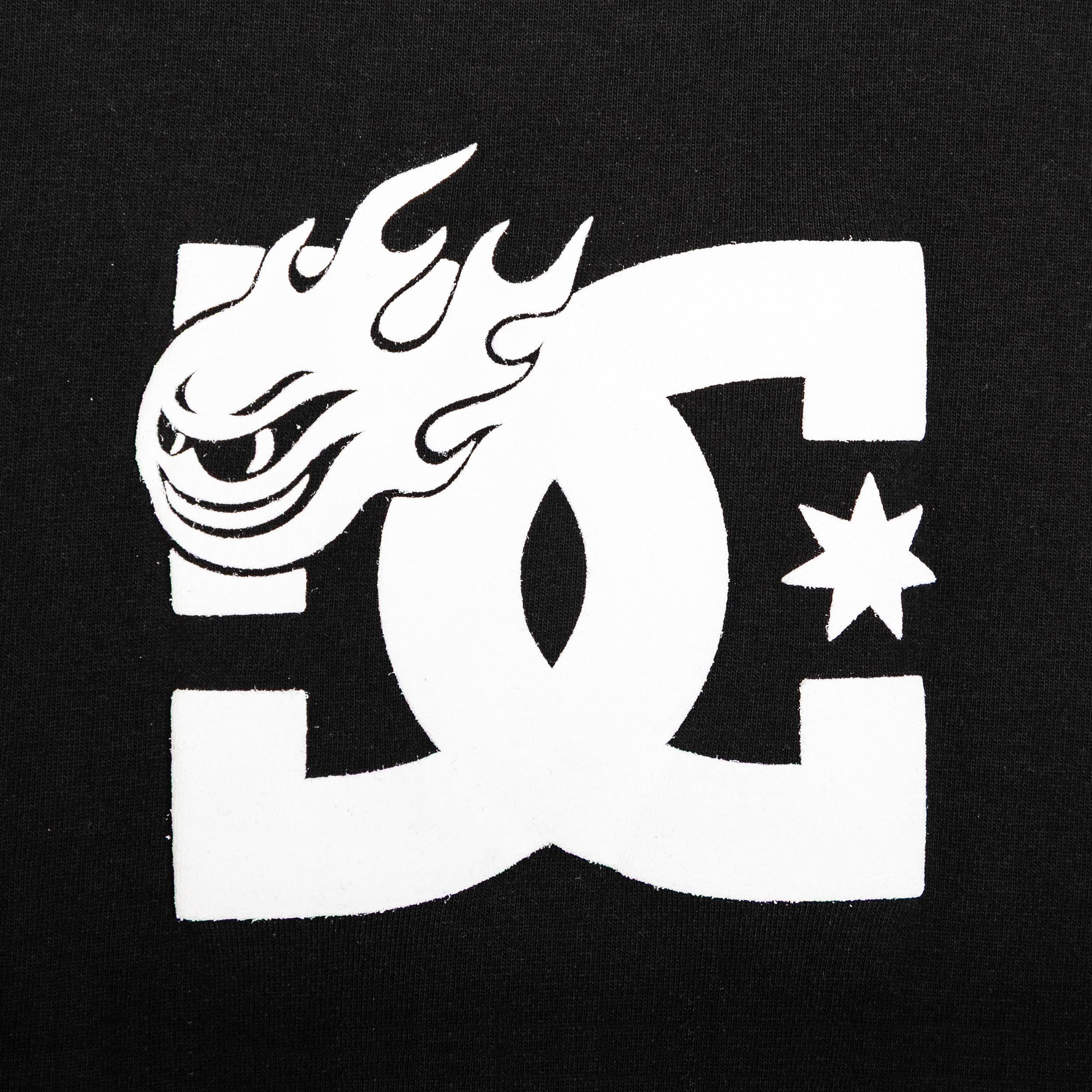 Tee_Box_Logo_HIGHxDC_Black_Detail