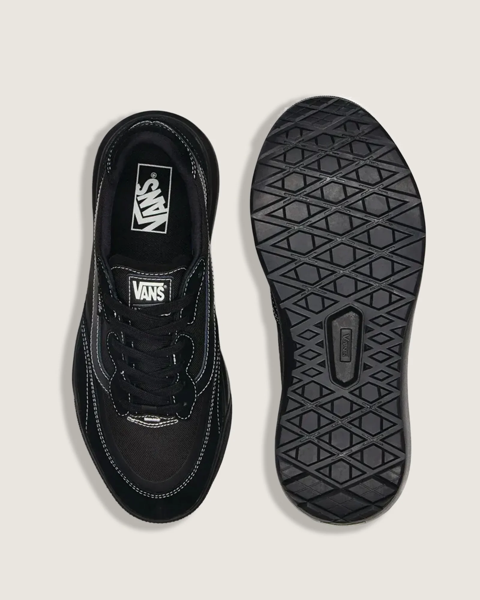 Hires-Vans-V1003551110005-03