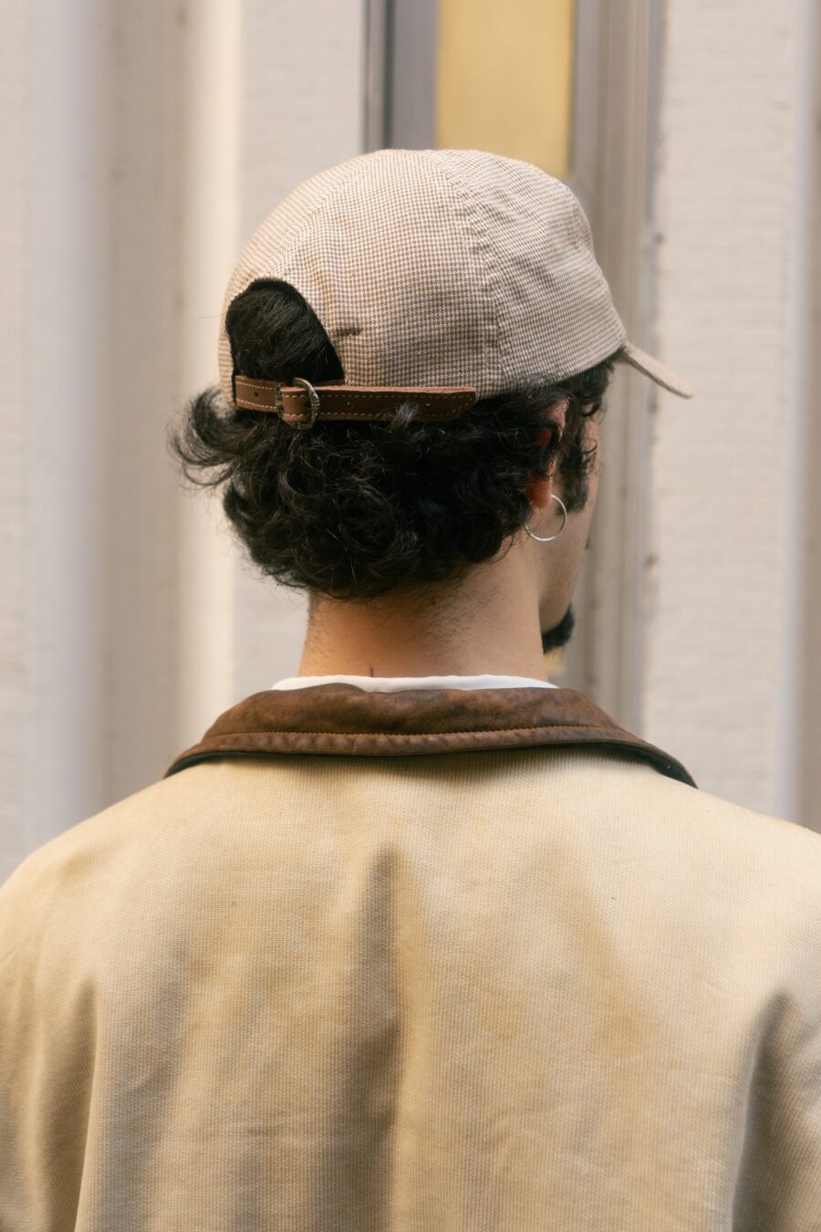 1000320898-1-900×1350