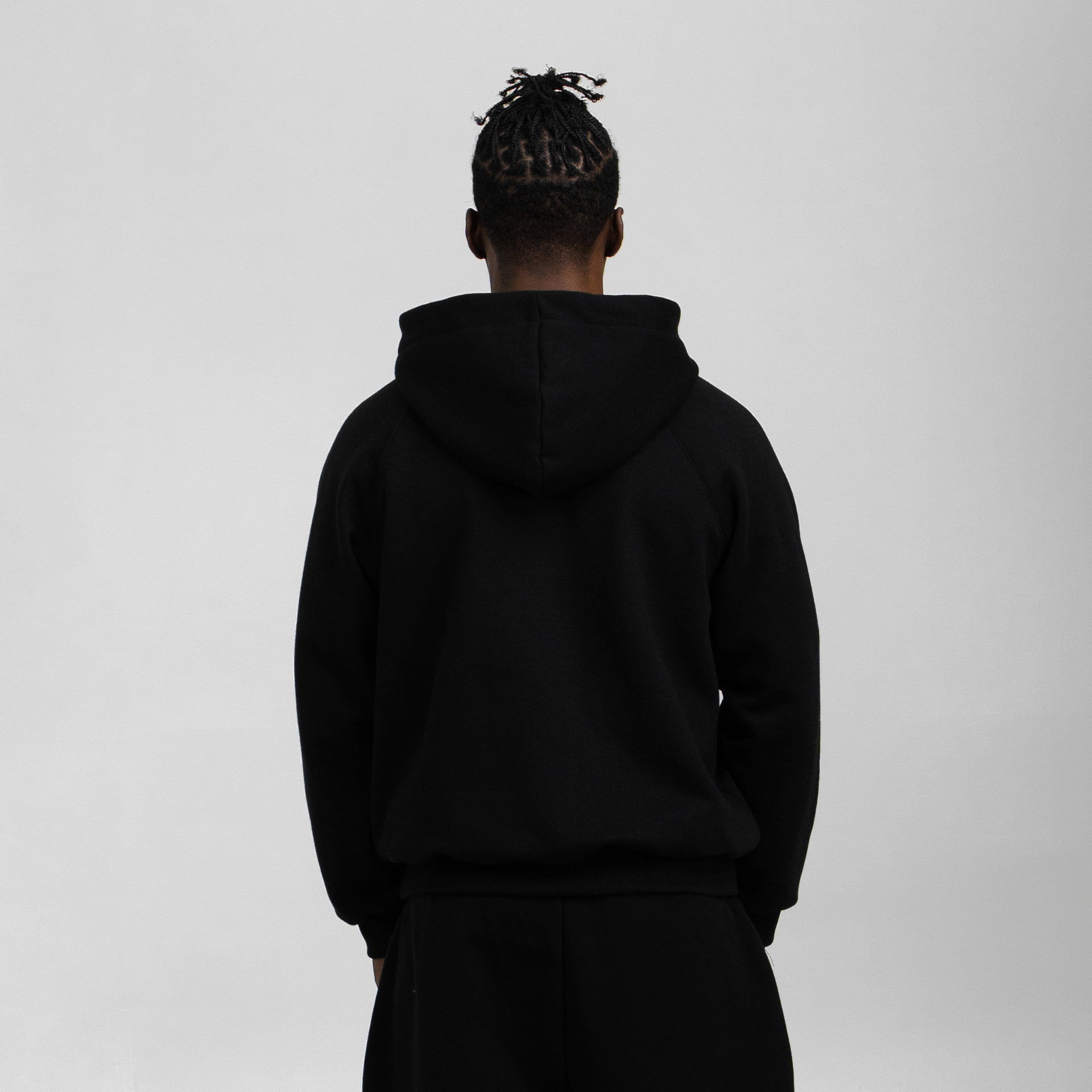 ESSENTIAL-BLACK-ZIP-HOODIE-4