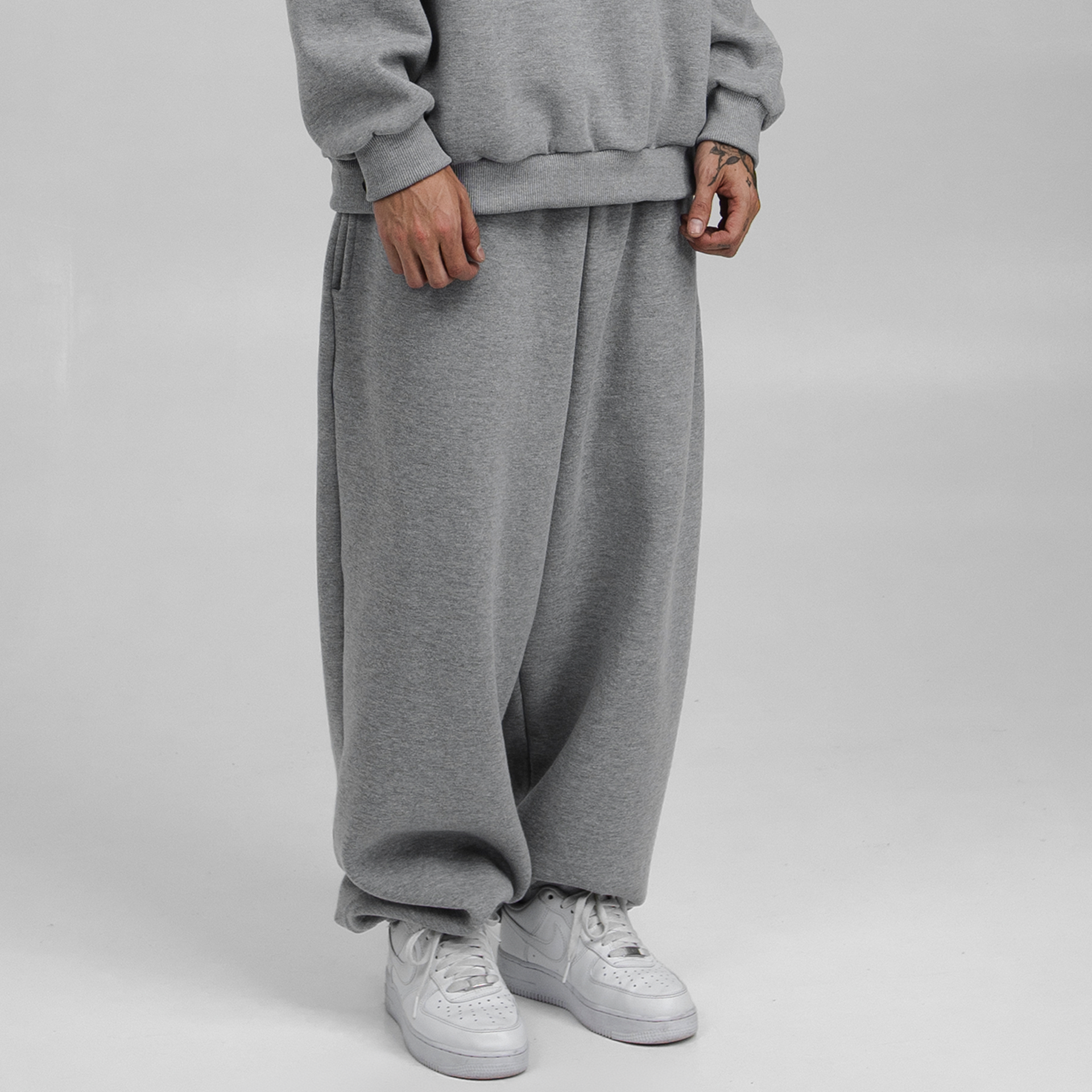 ESSENTIAL-GREY-SWEATPANTS-2