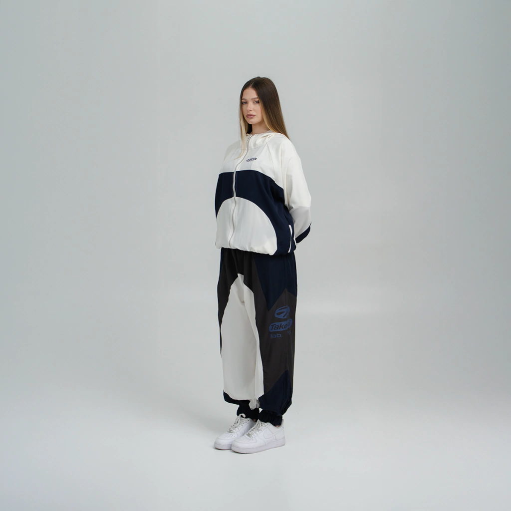 operation-v1-calca-7-3b82d3edf643c91f2117744580756962-1024-1024