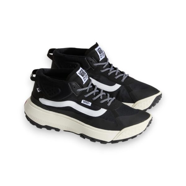 Tênis Vans crosspath Mid Mte black white
