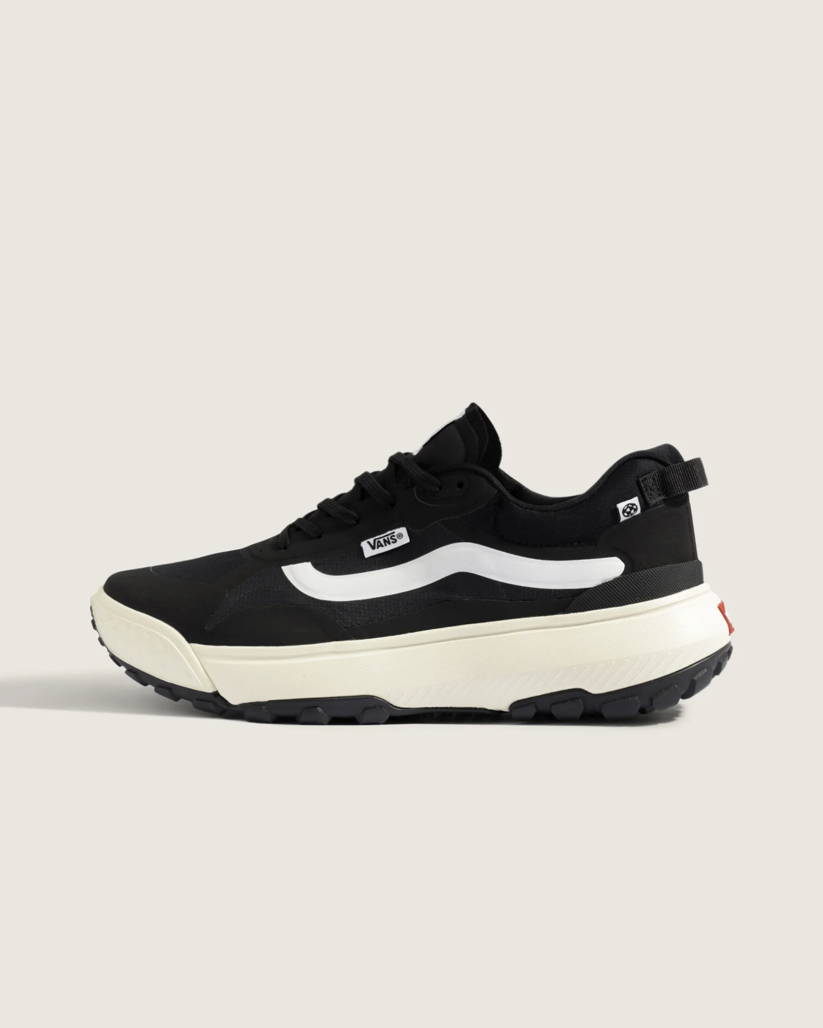 Hires-Vans-V1003550890001-01