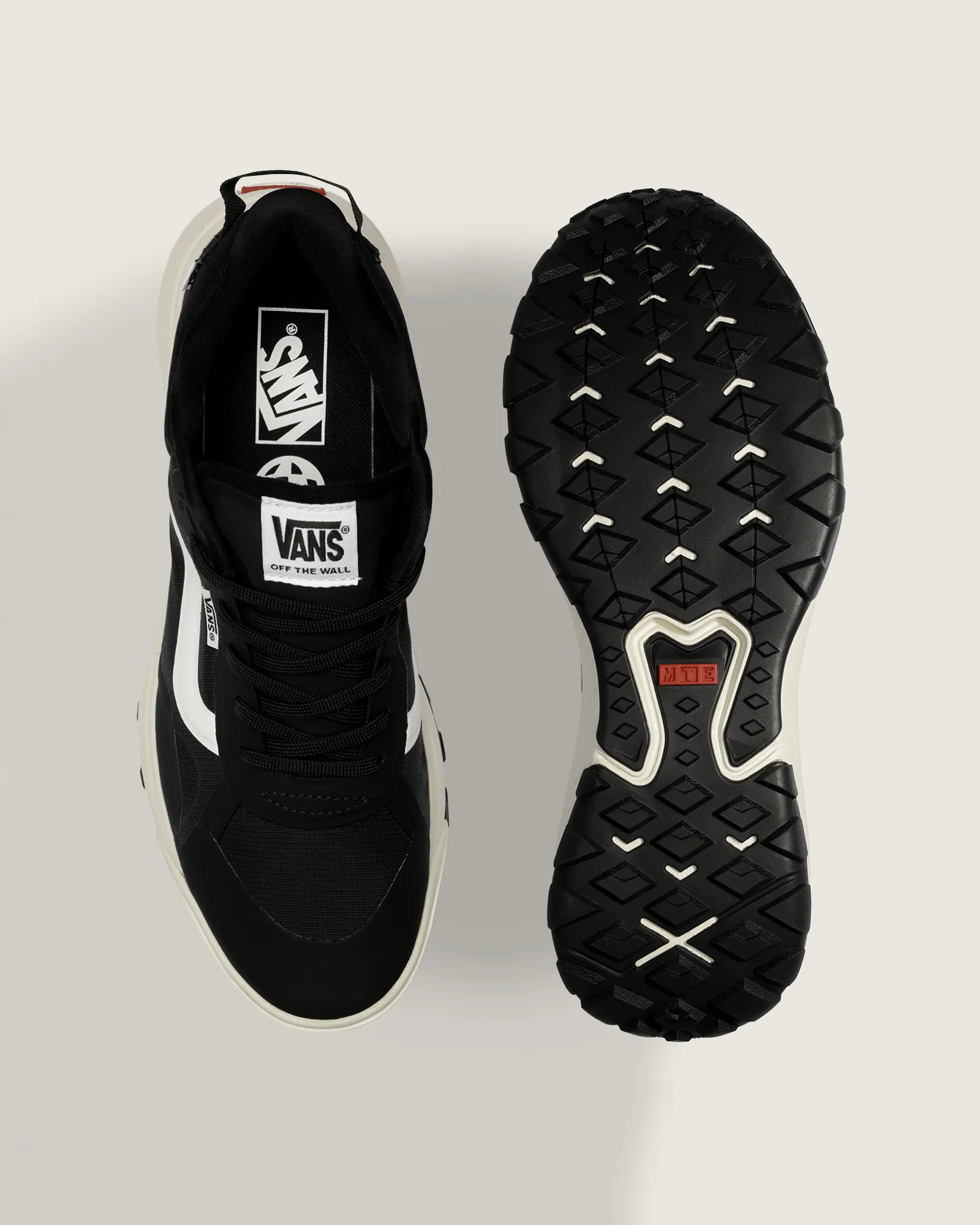 Hires-Vans-V1003550890001-03