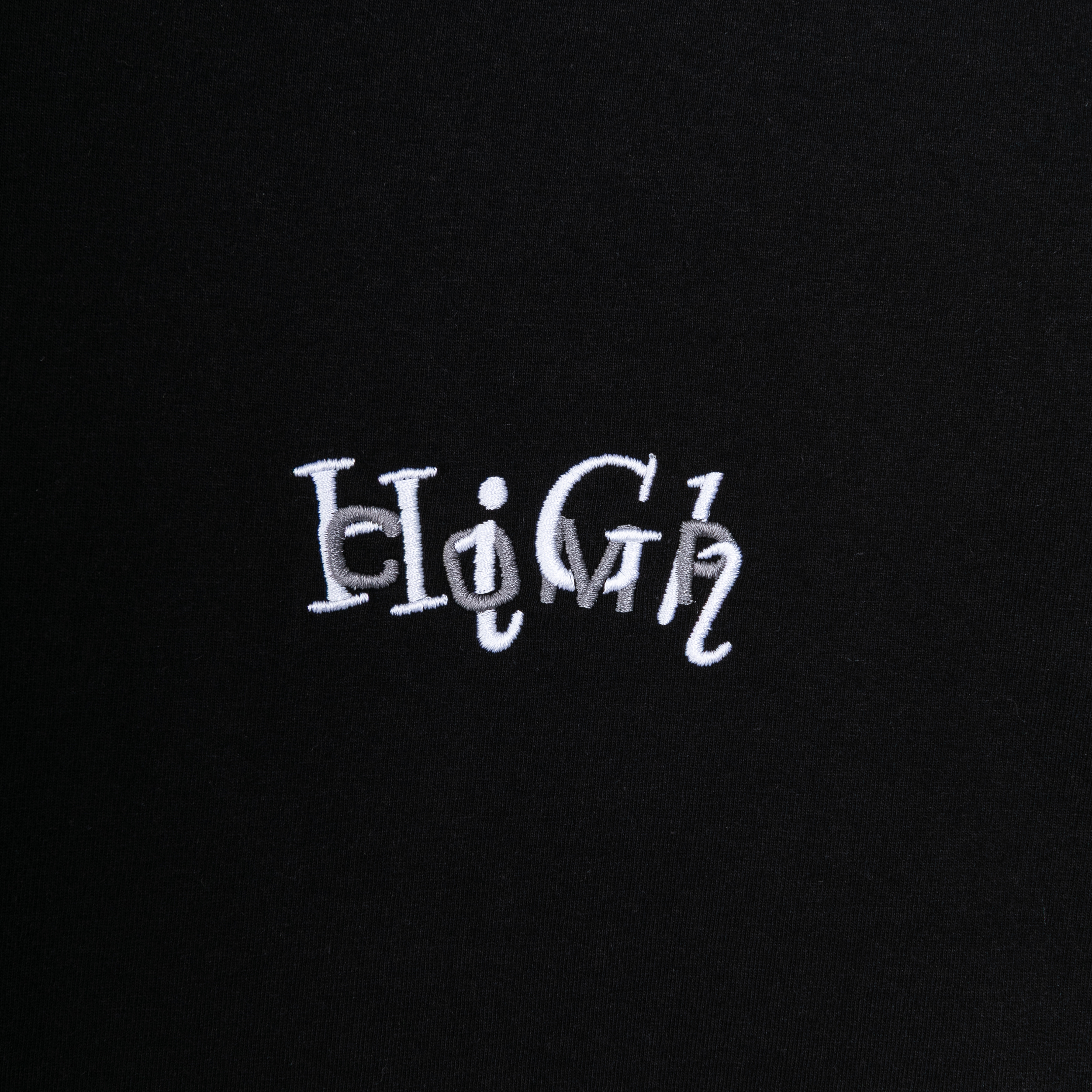 TS754-01_Tee_Classy_Interlock_Black_Detail_2