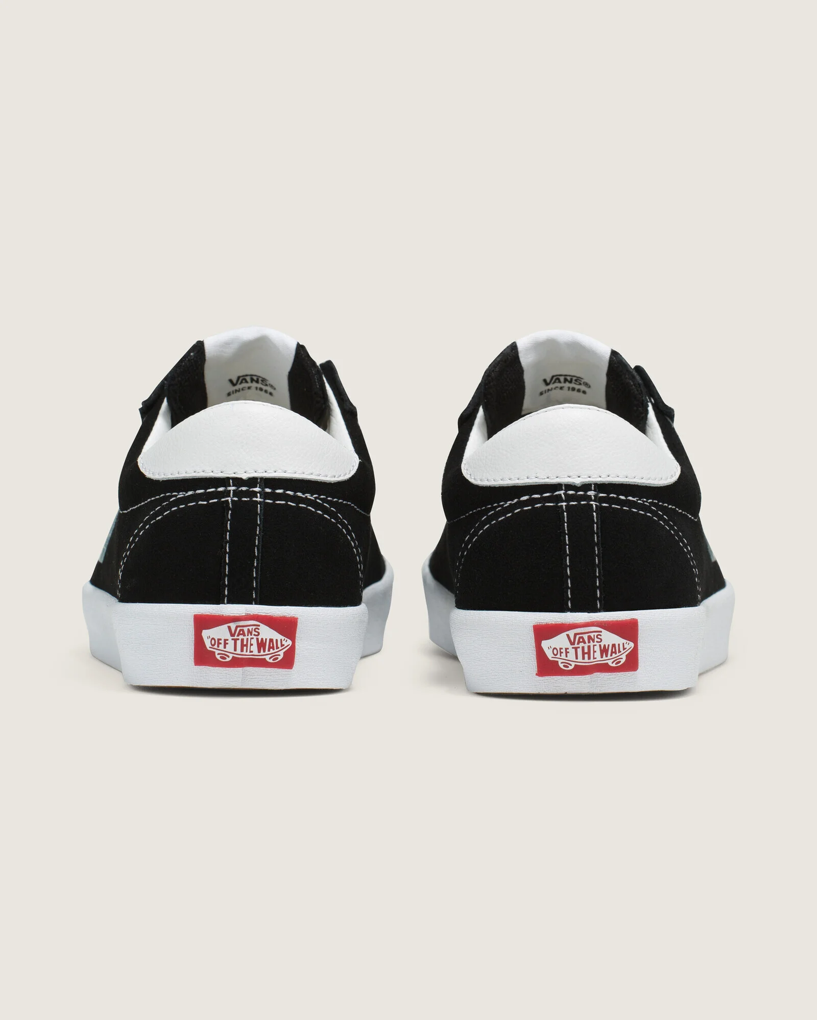 Hires-Vans-V1002003110025-04