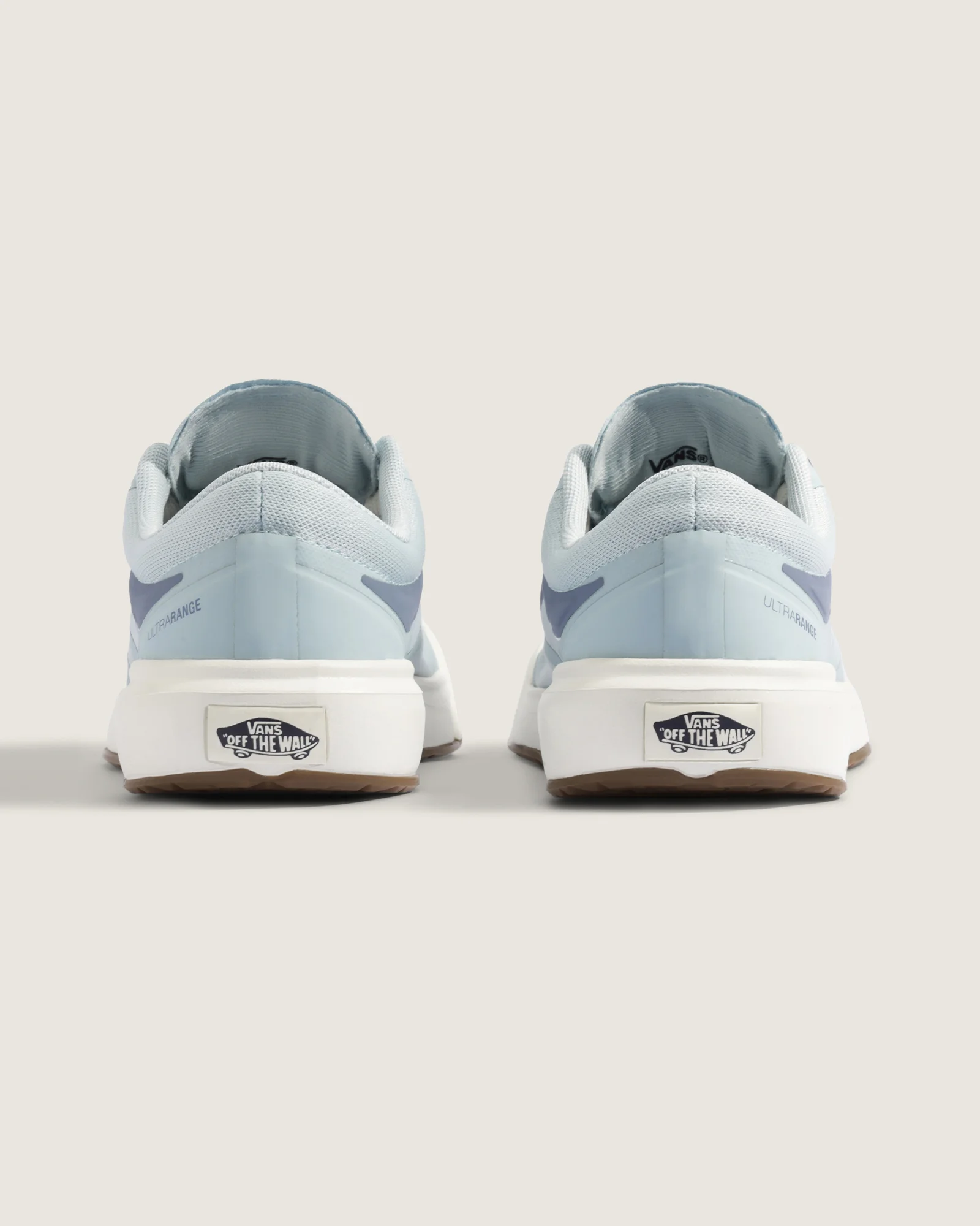 Hires-Vans-V1003551100004-04