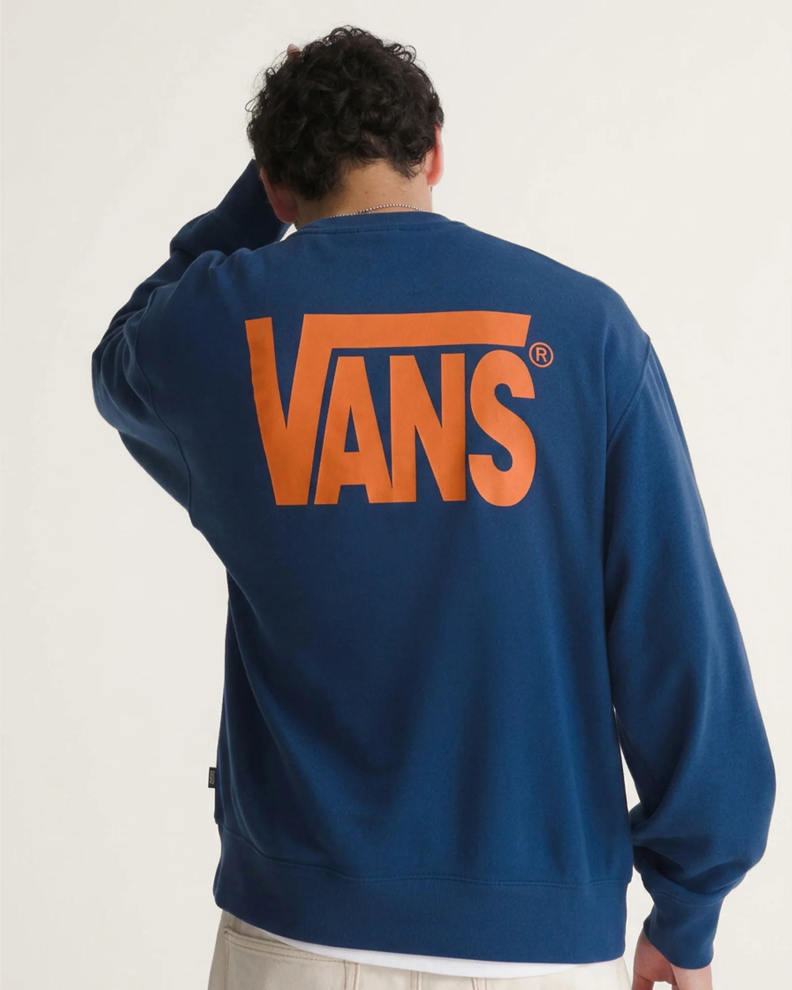 Hires-Vans-V4703700250002-04