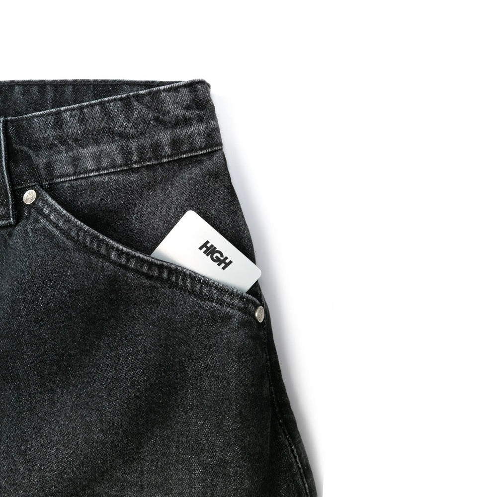 JS023-02_Tagline_Denim_Shorts_Black_Detail_5