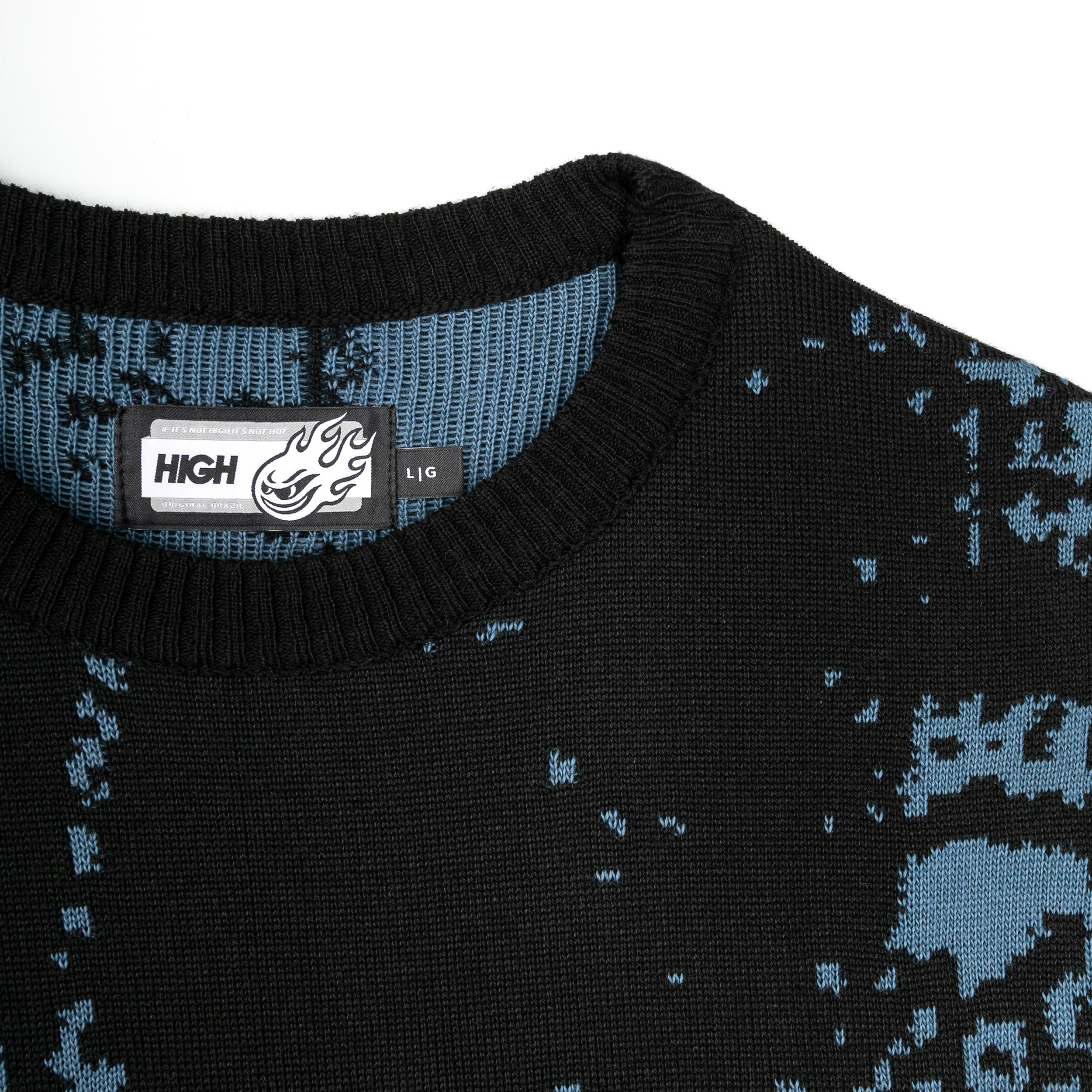 TS775-01_Panther_Knit_Tee_Detail_2