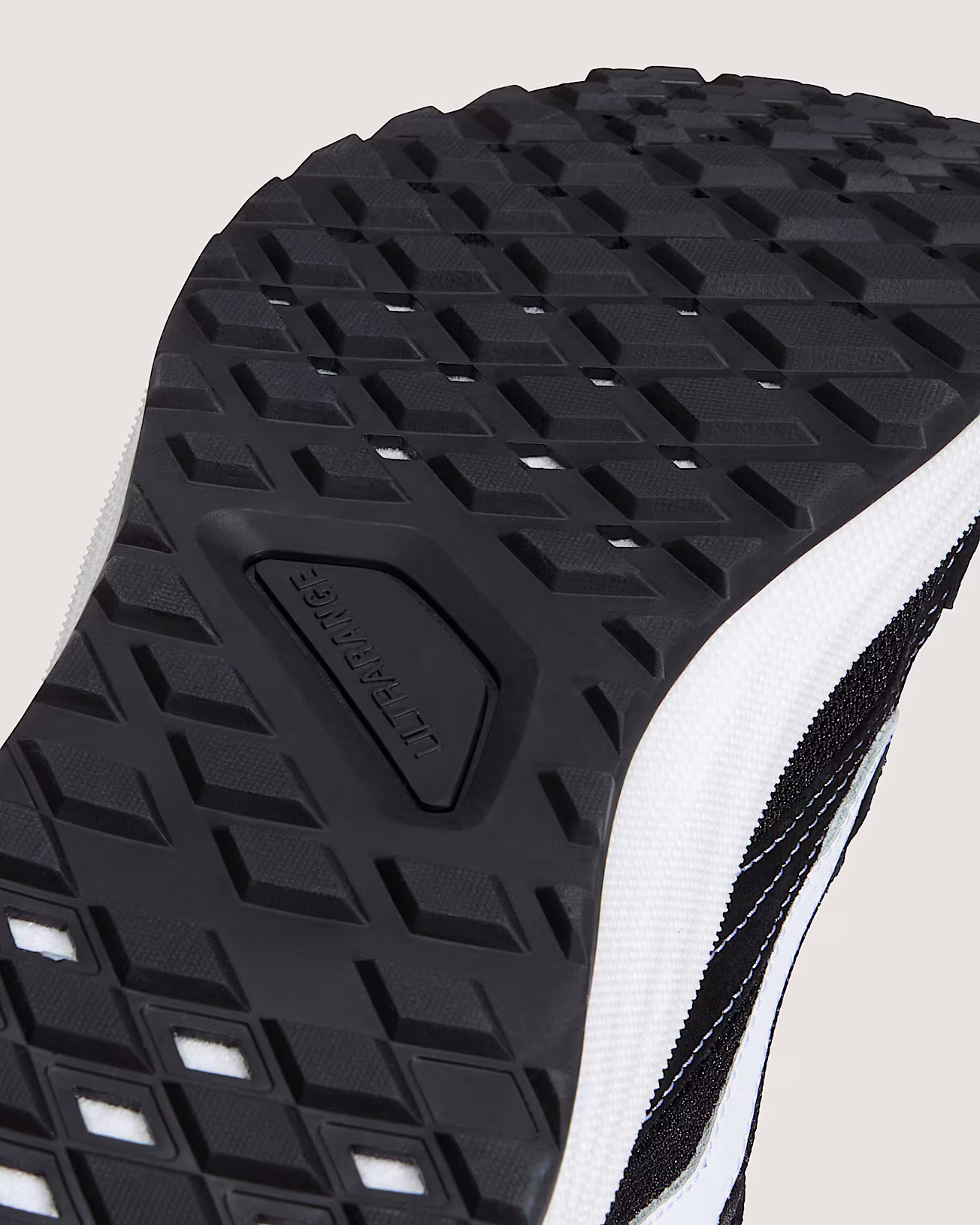 UltraRange-Neo-20-Shoes-VANS-Black-ALT6