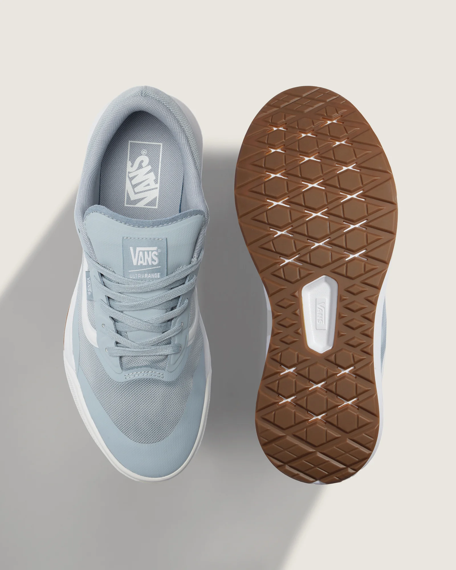 Hires-Vans-V1003551100008-03